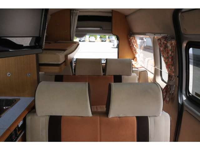 Toyota Regius Ace 9