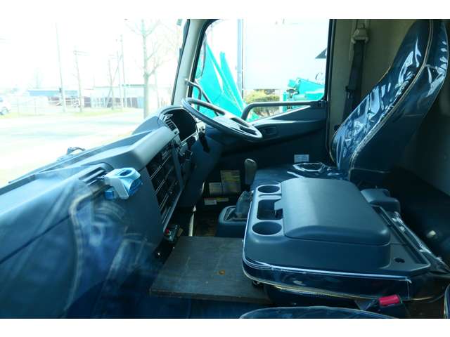 Mitsubishi Fuso Fighter 9