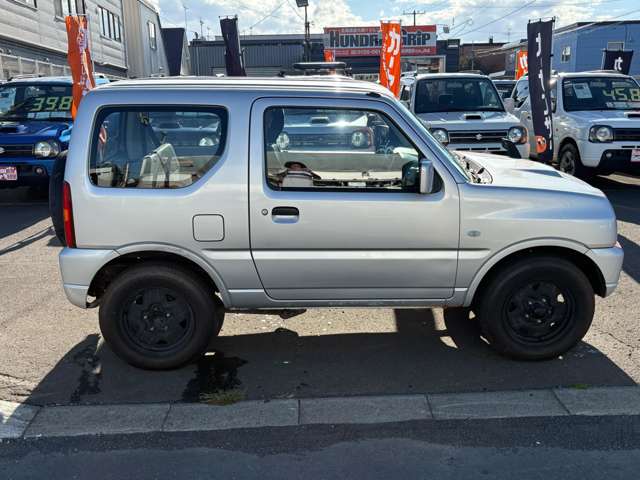 Suzuki Jimny 13