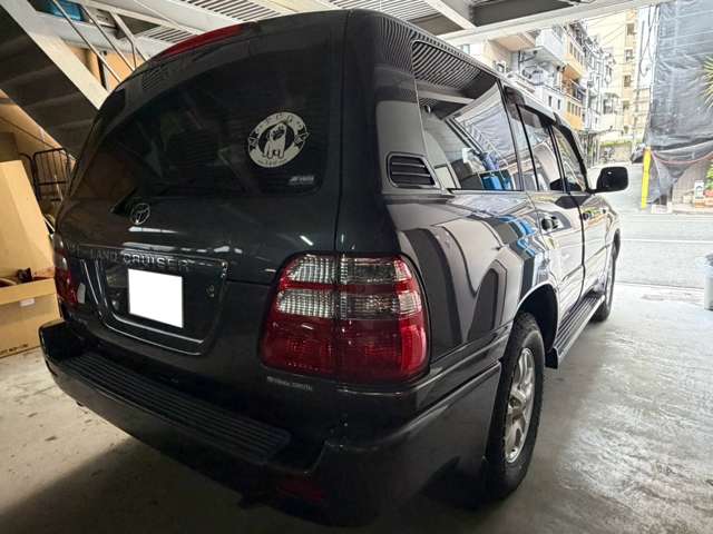 Toyota Land Cruiser 100 6