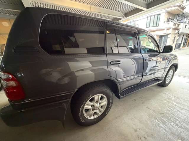 Toyota Land Cruiser 100 7