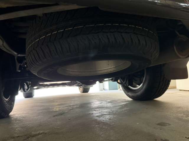 Toyota Land Cruiser 100 9