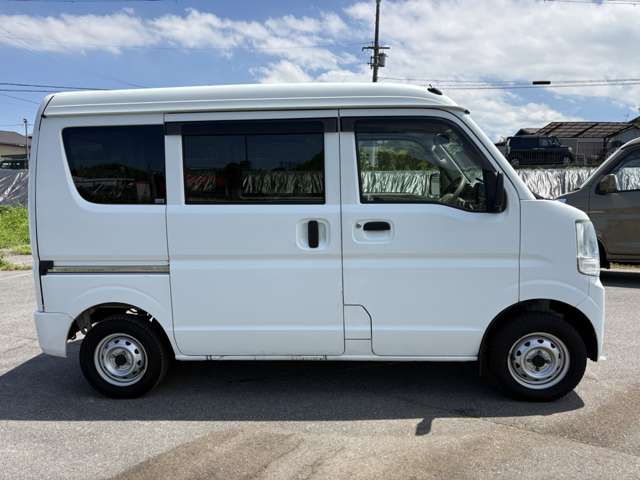 Nissan NV100 Clipper 11