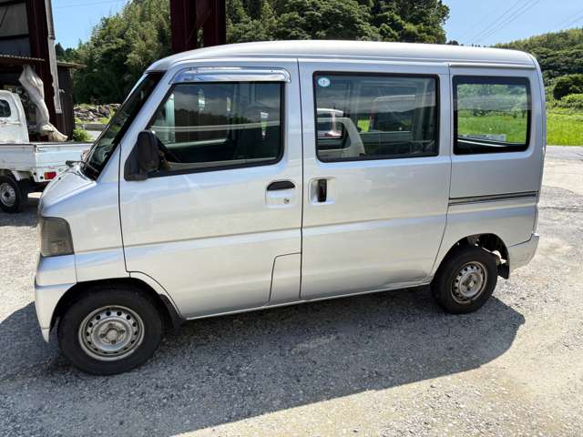Mitsubishi Minicab Van 12