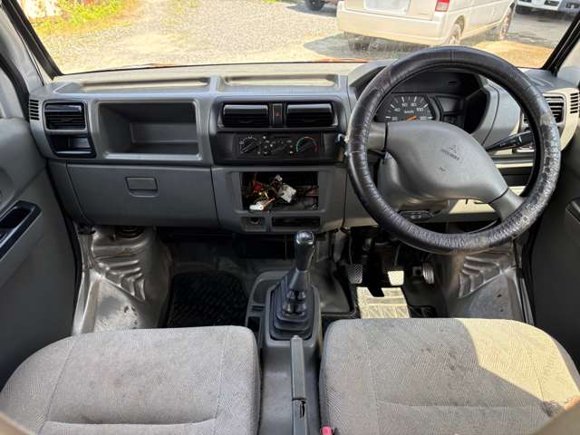 Mitsubishi Minicab Van 9