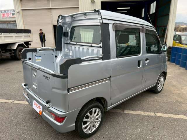 Daihatsu Hijet Deck Van 4