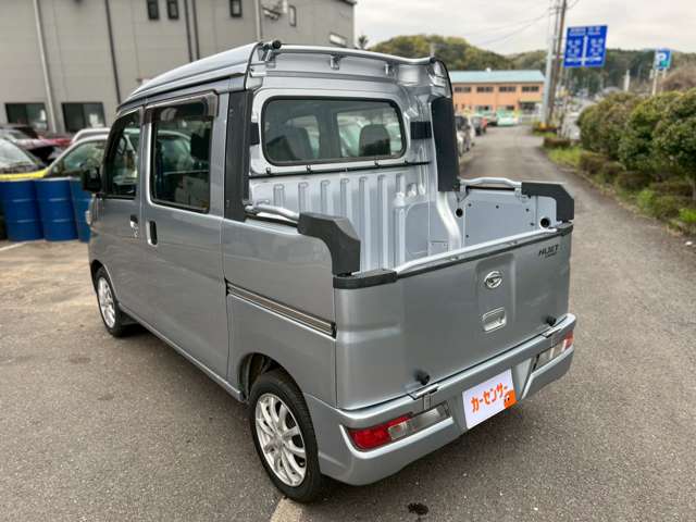 Daihatsu Hijet Deck Van 5