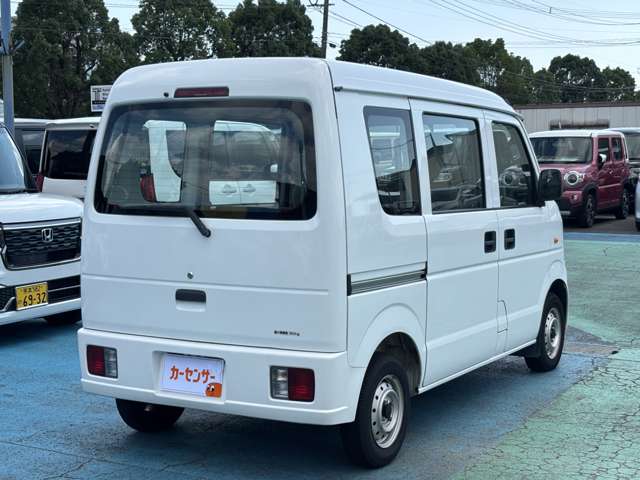 Suzuki Every 8