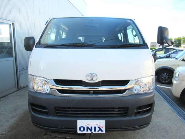 Toyota Regius Ace 3