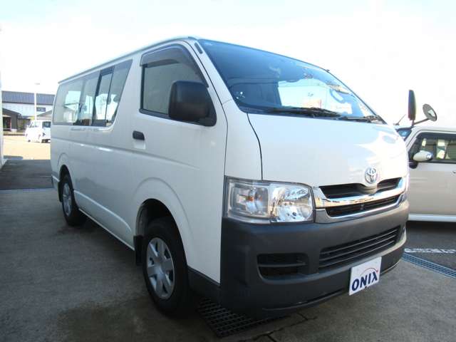 Toyota Regius Ace 4