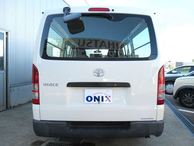 Toyota Regius Ace 6