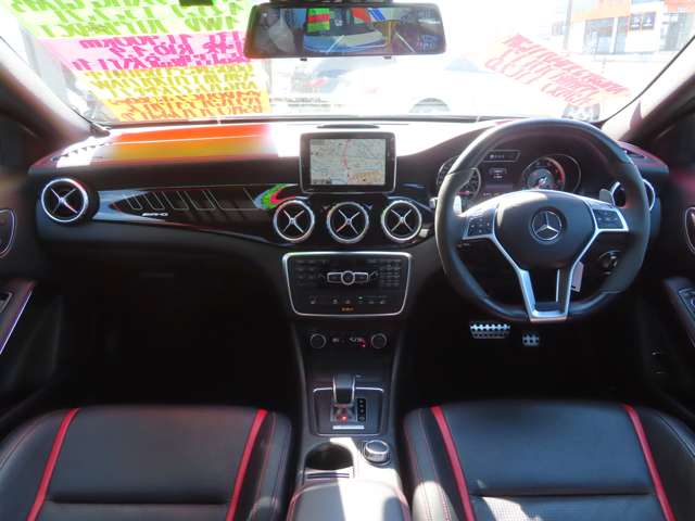 Mercedes-Benz GLA-Class 8