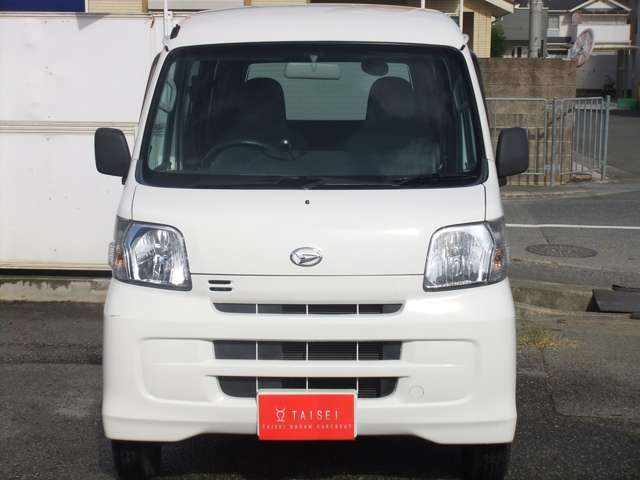 Daihatsu Hijet Cargo 3