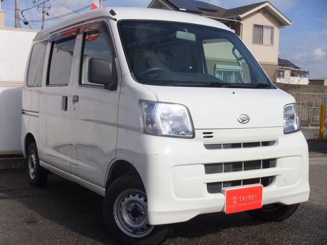 Daihatsu Hijet Cargo 5
