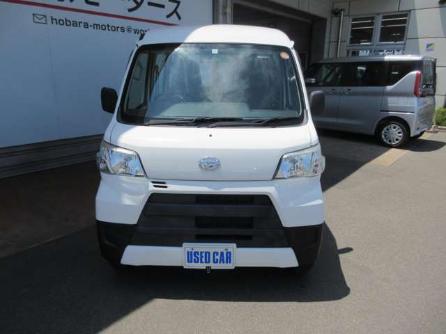 Daihatsu Hijet Cargo 2