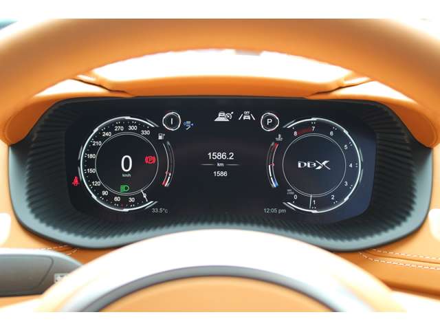 Aston Martin DBX 10