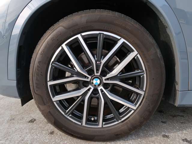 BMW X1 12