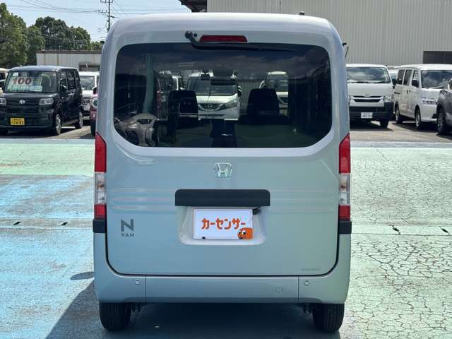 Honda N-VAN 9