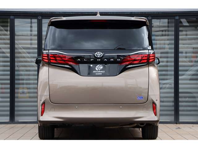Toyota Alphard 10