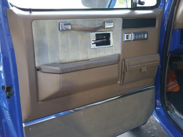 Chevrolet サバーバン 7