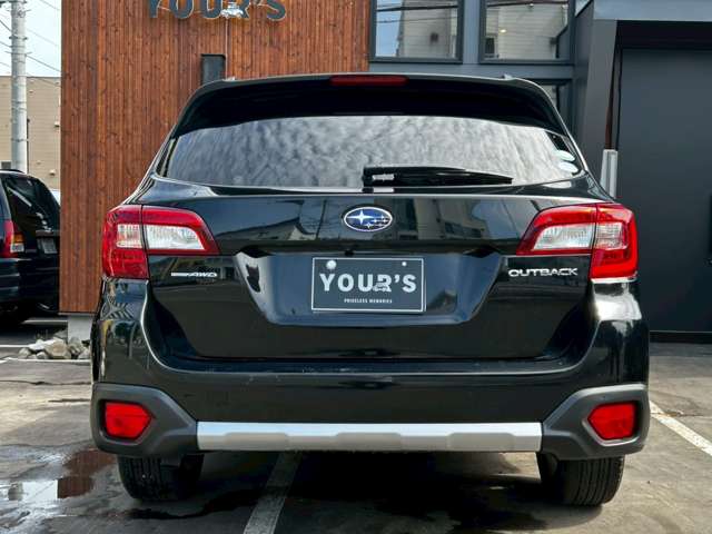 Subaru Legacy Outback 11