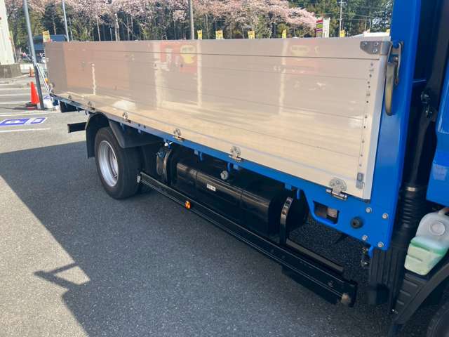 Mitsubishi Fuso Canter 11
