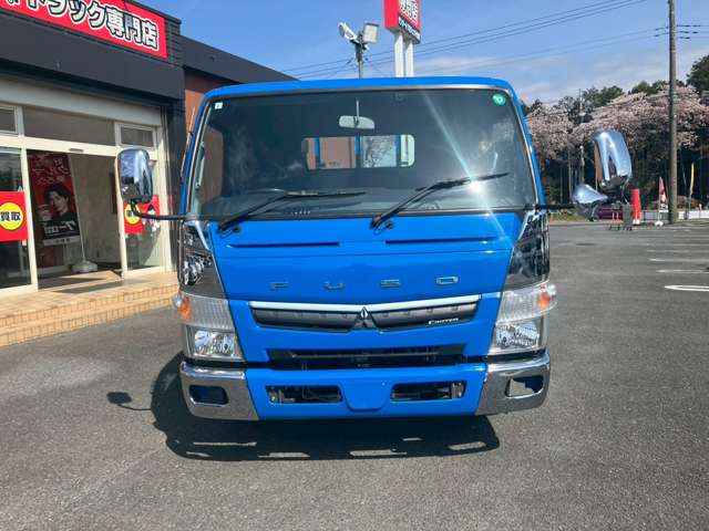Mitsubishi Fuso Canter 2