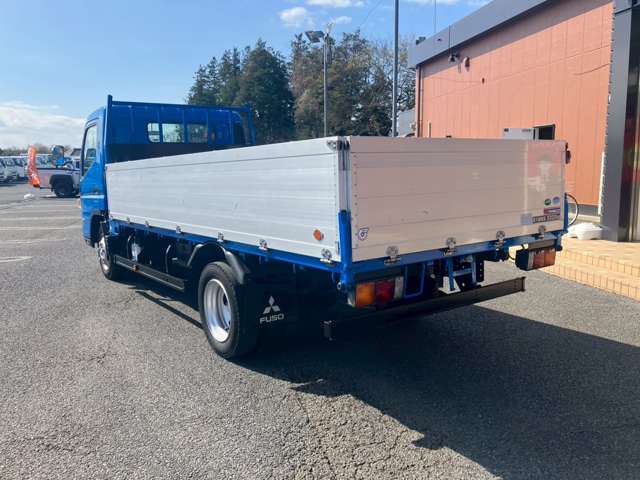 Mitsubishi Fuso Canter 7