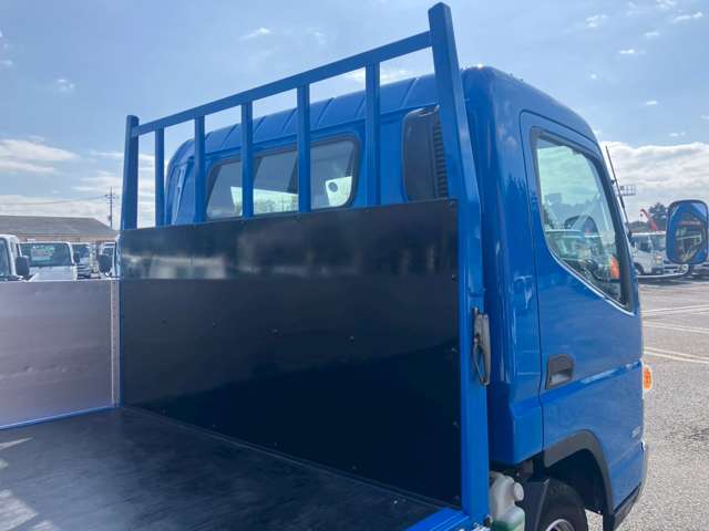 Mitsubishi Fuso Canter 9