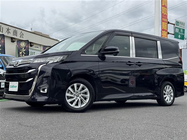 Toyota Noah 3