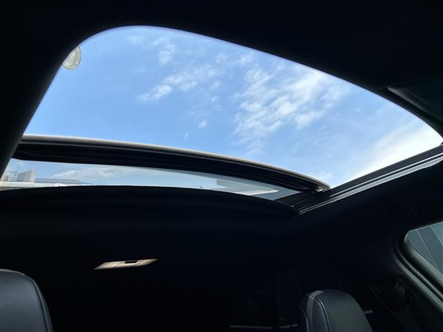 Lexus UX 6