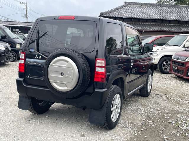 Mitsubishi Pajero Mini 11