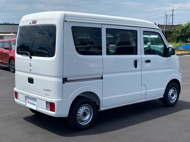 Suzuki Every 9
