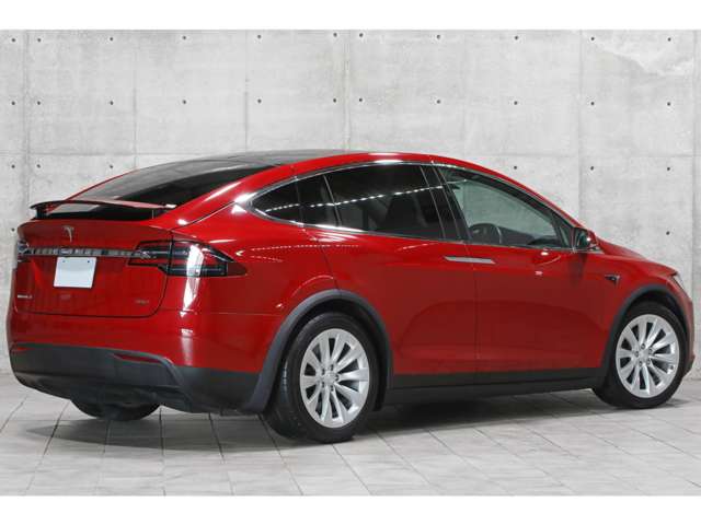 Tesla モデルX 2