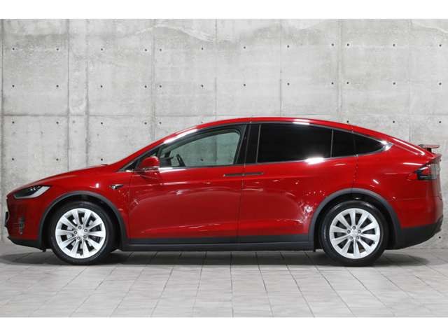 Tesla モデルX 7