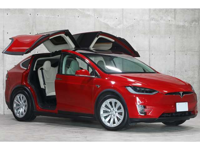 Tesla モデルX 8
