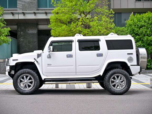 Hummer H2 4