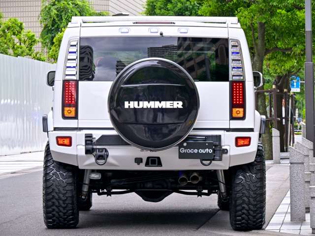 Hummer H2 6