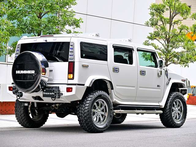 Hummer H2 7