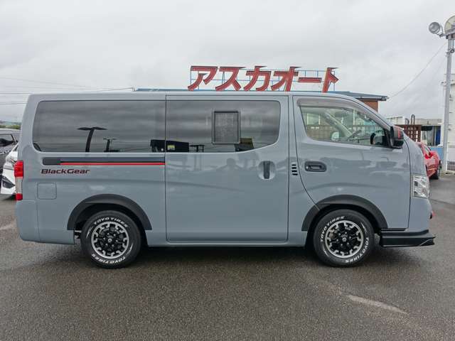 Nissan NV350 Caravan 4