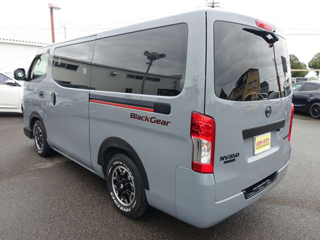 Nissan NV350 Caravan 5