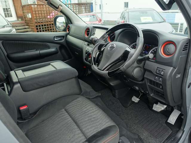 Nissan NV350 Caravan 10