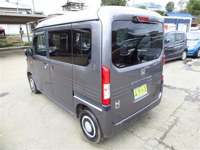 Honda N-VAN 8