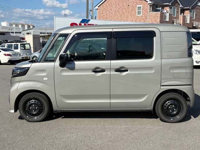 Suzuki Spacia Base 7