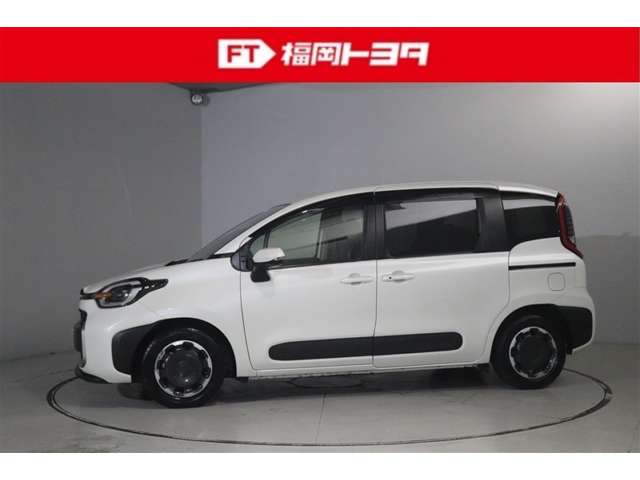 Toyota Sienta 4
