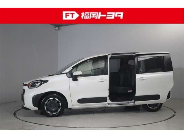 Toyota Sienta 5