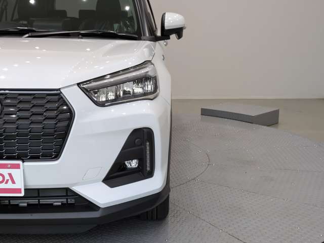 Daihatsu Rocky 11