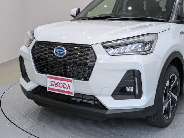 Daihatsu Rocky 7
