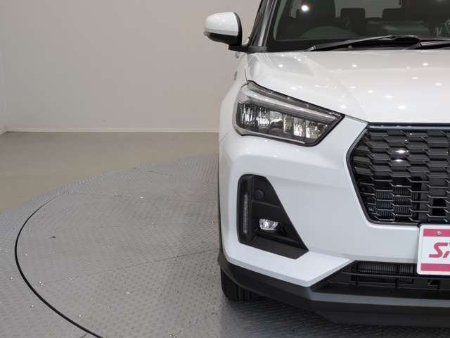 Daihatsu Rocky 10