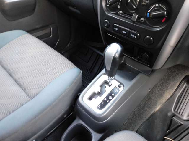 Suzuki Jimny 12